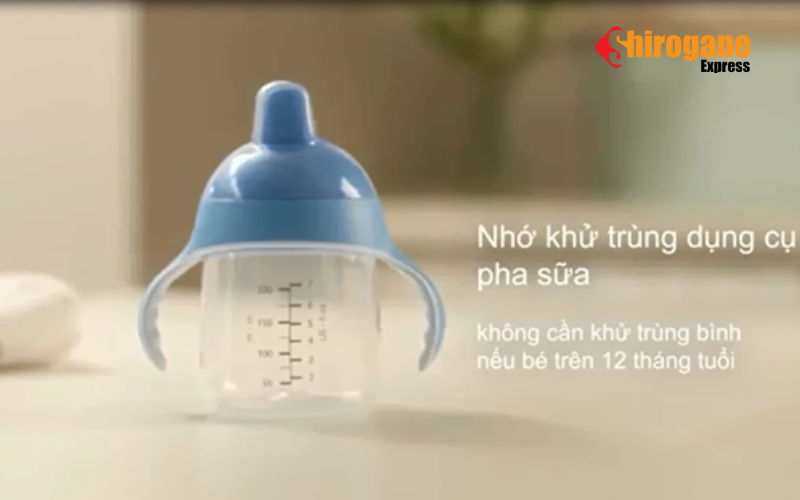  pha sữa cho trẻ sơ sinh đúng cách 